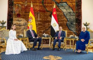 السيدة الأولى انتصار السيسي تنشر صور استقبالها لملكة إسبانيا أخبار المرأة
