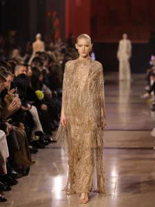  مجموهة إيلي صعب لربيع وصيف2026 