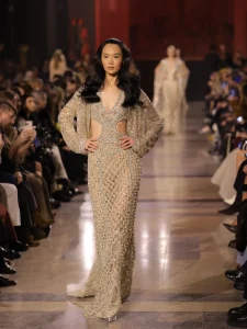 مجموعة إيلي صعب لربيع وصيف 2026 نابضة بالحياة جمال وموضة